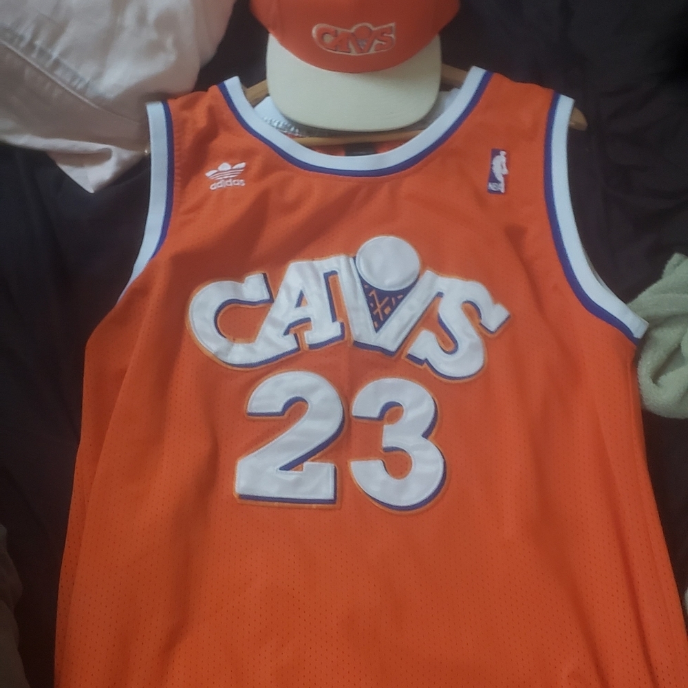 Adidas LeBron jersey like new with matching hat